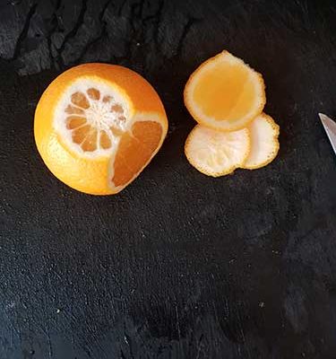 Épluchez les oranges