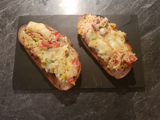 Toast omelette, jambon et fromage