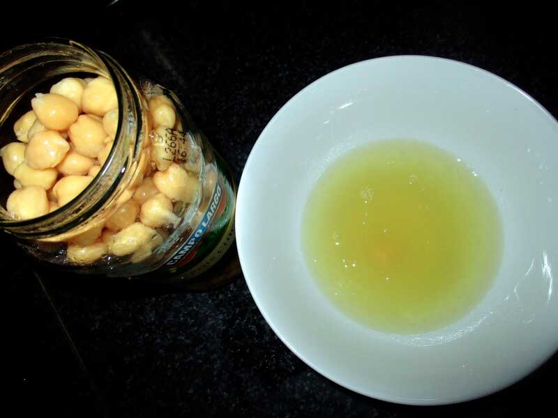 L'aquafaba (eau de pois chiche) en remplacement des blancs d'œufs