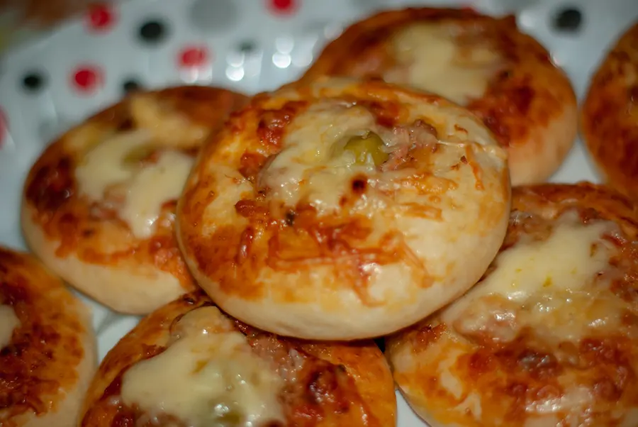 Mini pizzas au thon