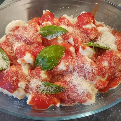 Gnocchi maison de ricotta à la sauce tomate et parmesan