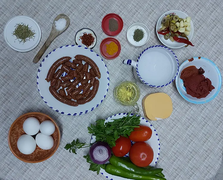 ingrédients d'Ojja tunisienne aux œufs