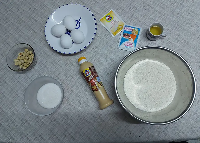 ingrédient du cake moelleux à la noisette sans beurre 