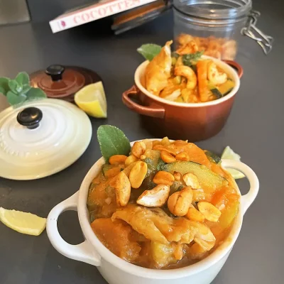 Mini cocotte de satay de poisson aux patates douces et courgettes