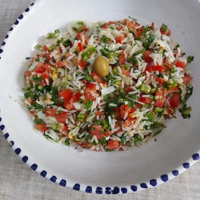 Salade de riz aux légumes croquants
