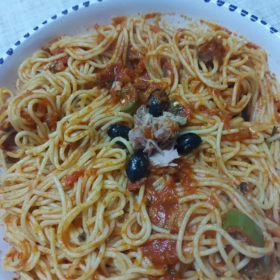 Spaghetti au thon en conserve