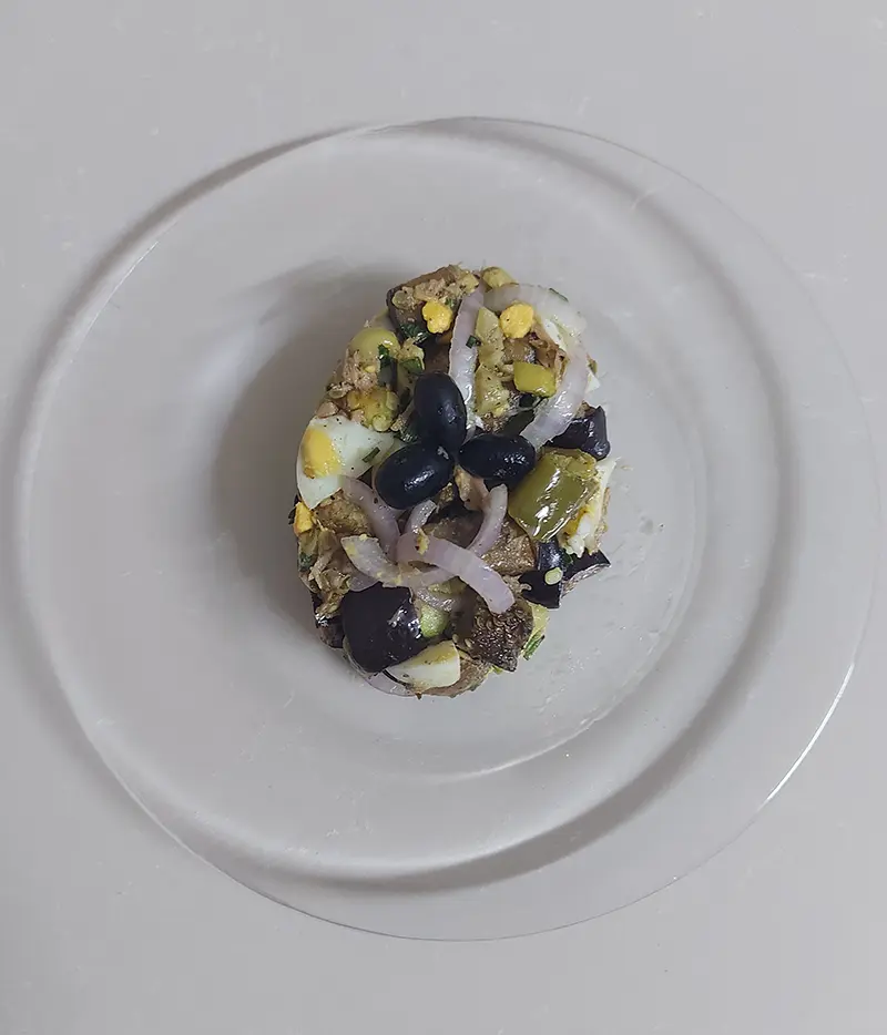 Salade méditerranéenne au four aux aubergines, courgettes et poivron