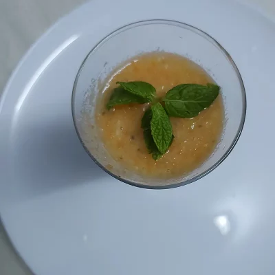 Smoothie vitaminé d’hiver à la carotte, pomme et orange