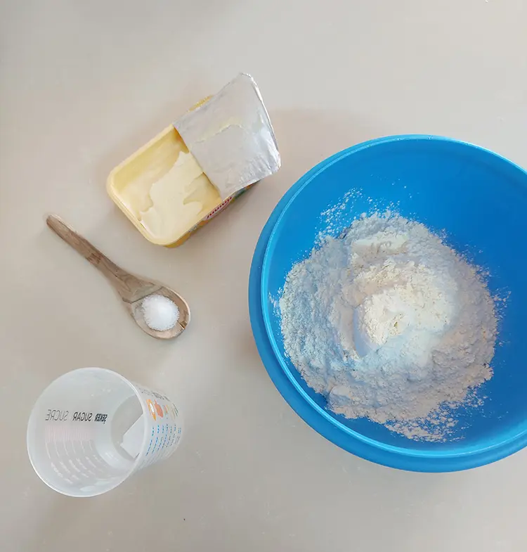 Pâte feuilletée rapide à la main 10 min