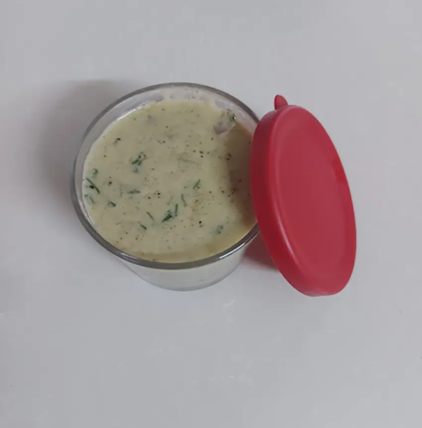 Sauce blanche maison parfumée à l’ail et au citron