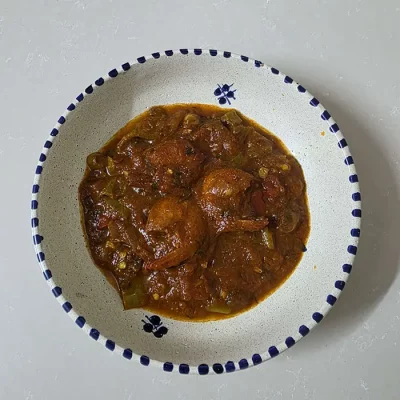 Chakchouka aux crevettes, tomates et piments