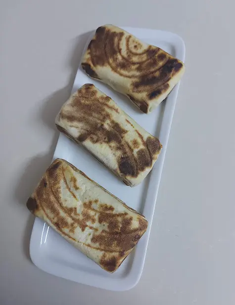 Pain moelleux farci au thon et aux œufs durs