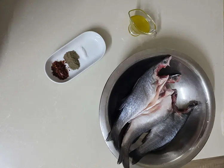 poisson au four