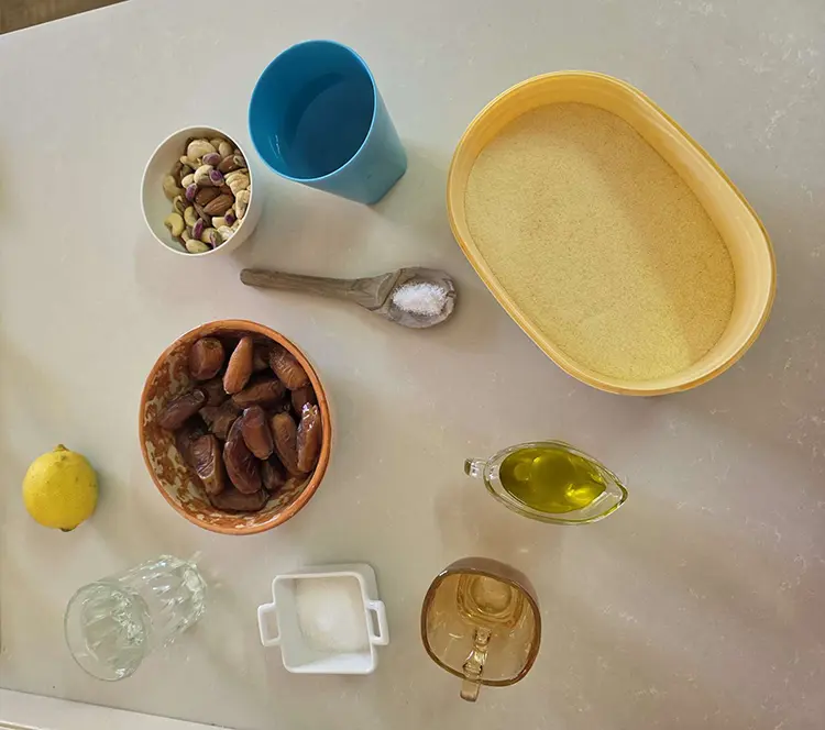 Rfissa aux dattes et aux fruits secs