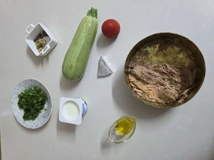 entrée courgettes au thon et au fromage
