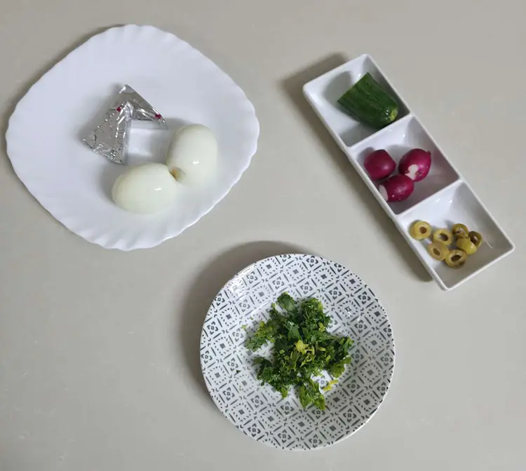 bouchées d’œufs crudités fromage